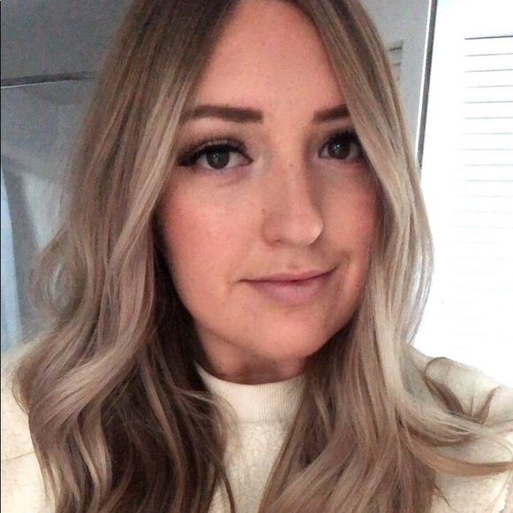 Meet your Posher, Taylor - Picture 1 of 1